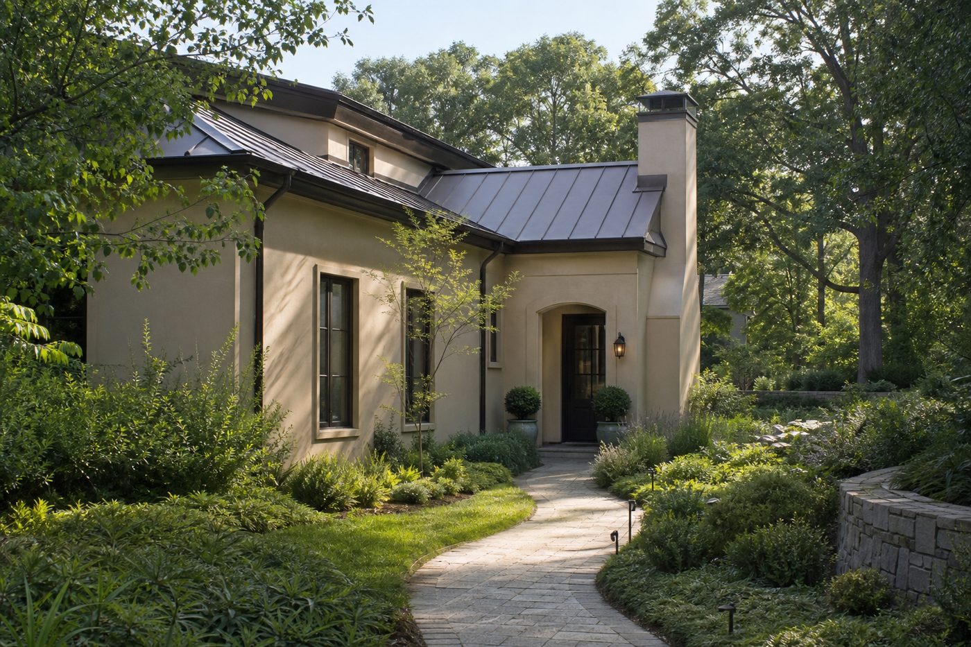 Guest house with pool access